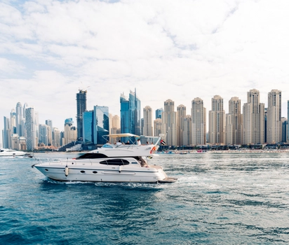 yacht tour